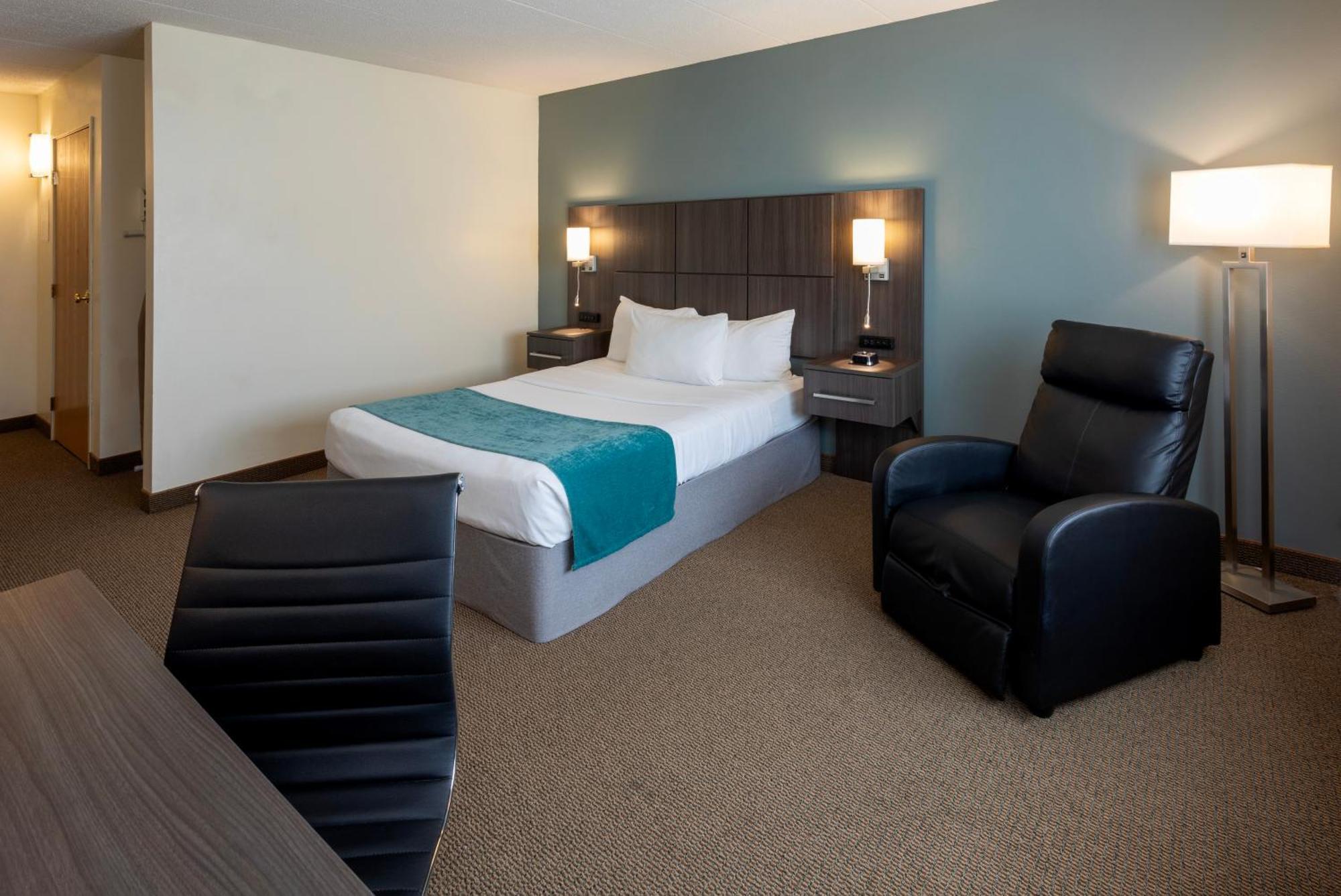 Paynesville Inn & Suites Kamer foto